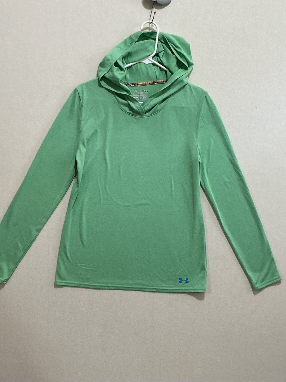 Under Armour Women's Green Long-Sleeve Hooded Performance Top